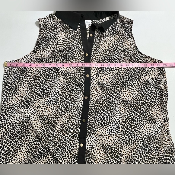 Jaclyn Smith Sleeveless Blouse with Notched Collar animal print size 1XL - Picture 5 of 7